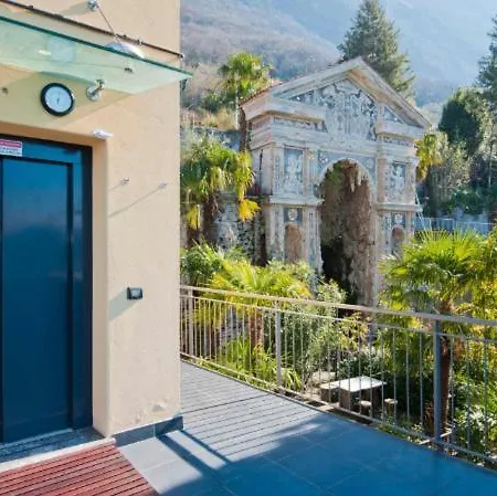 Fiumelatte Sleeps 10 Air Con Varenna